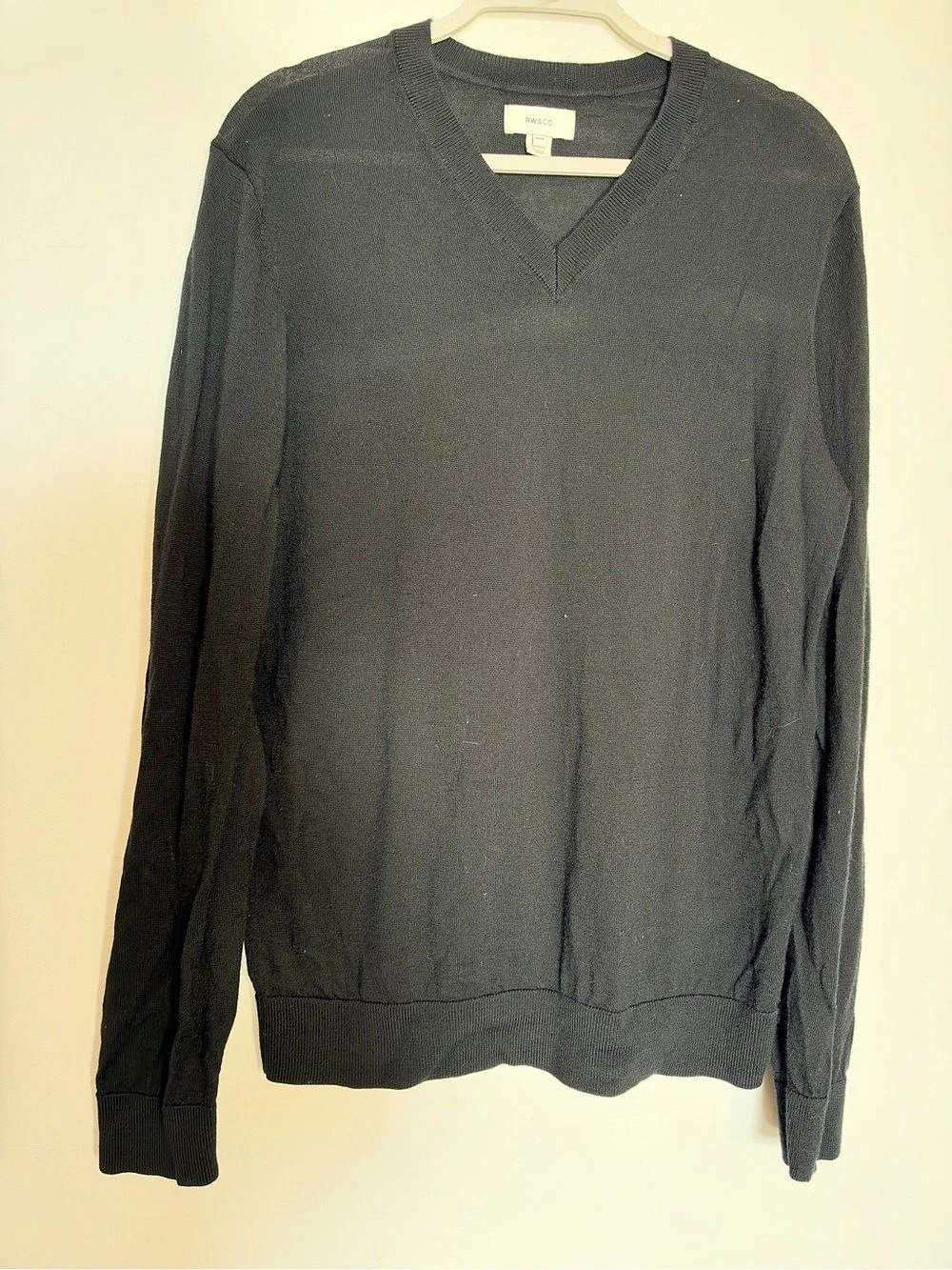 RWS & CO. Merino Wool V-Neck Sweater Size Medium